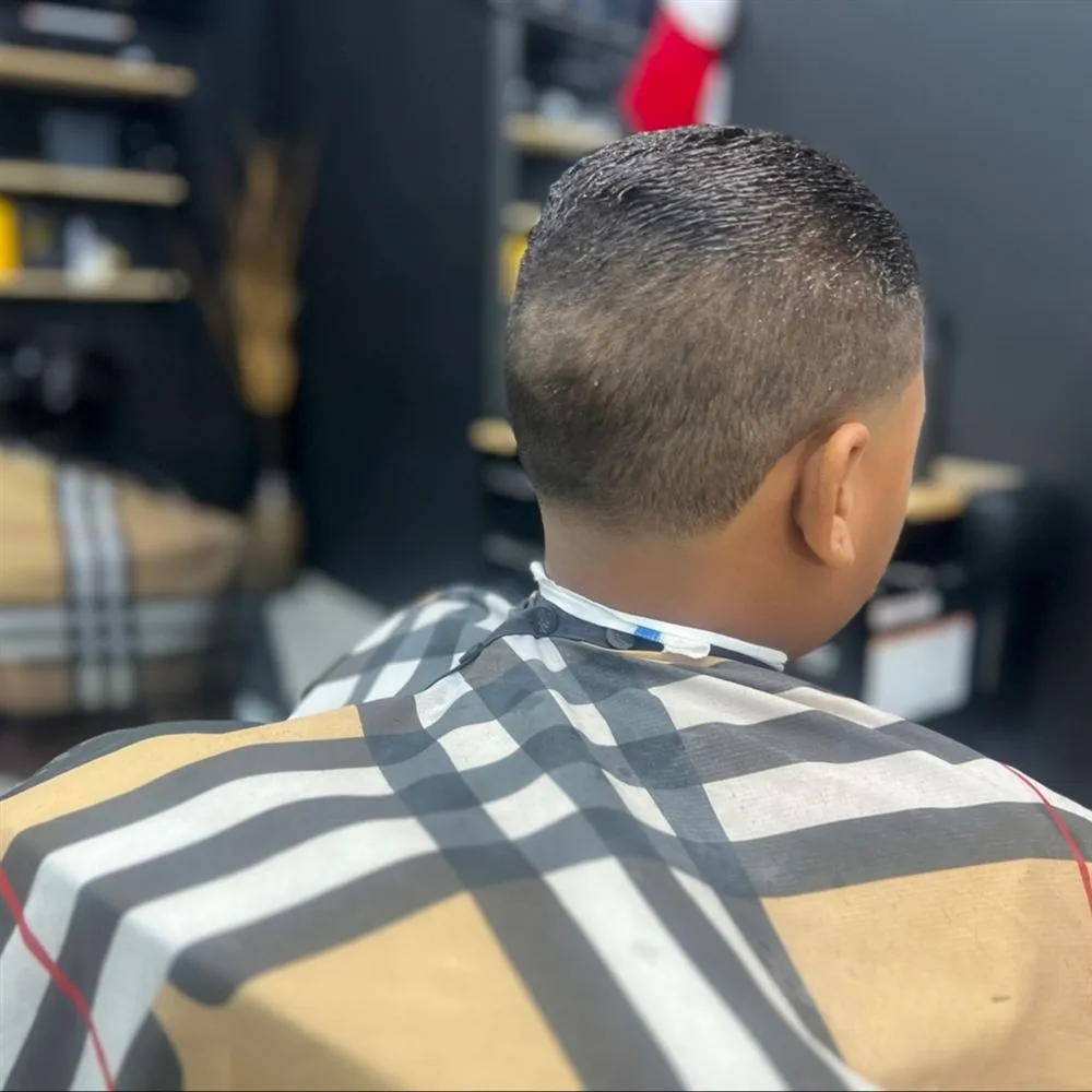 Trabajo real del portafolio de Indio Barber, pieza 5 de 25