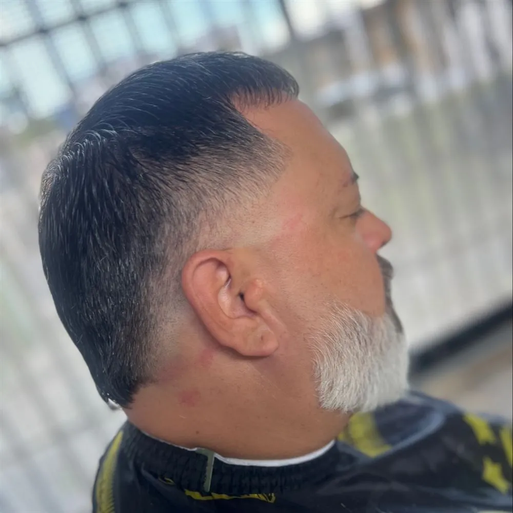 Trabajo real del portafolio de Indio Barber, pieza 10 de 25