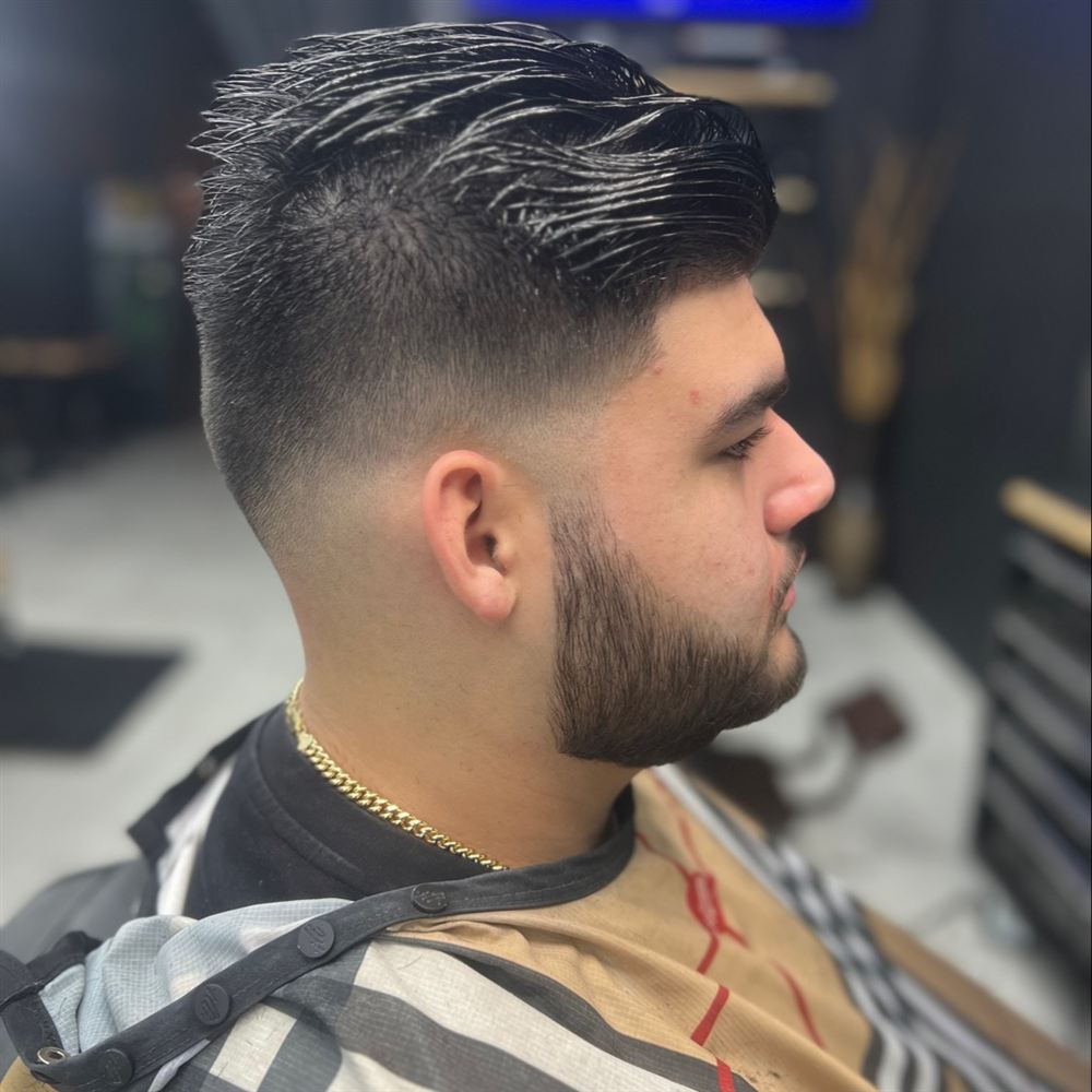 Trabajo real del portafolio de Indio Barber, pieza 12 de 25